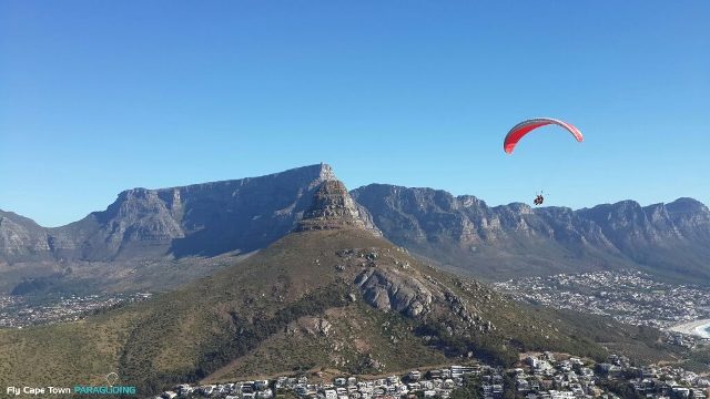 Fly Cape Town Paragliding with table mountain in the background